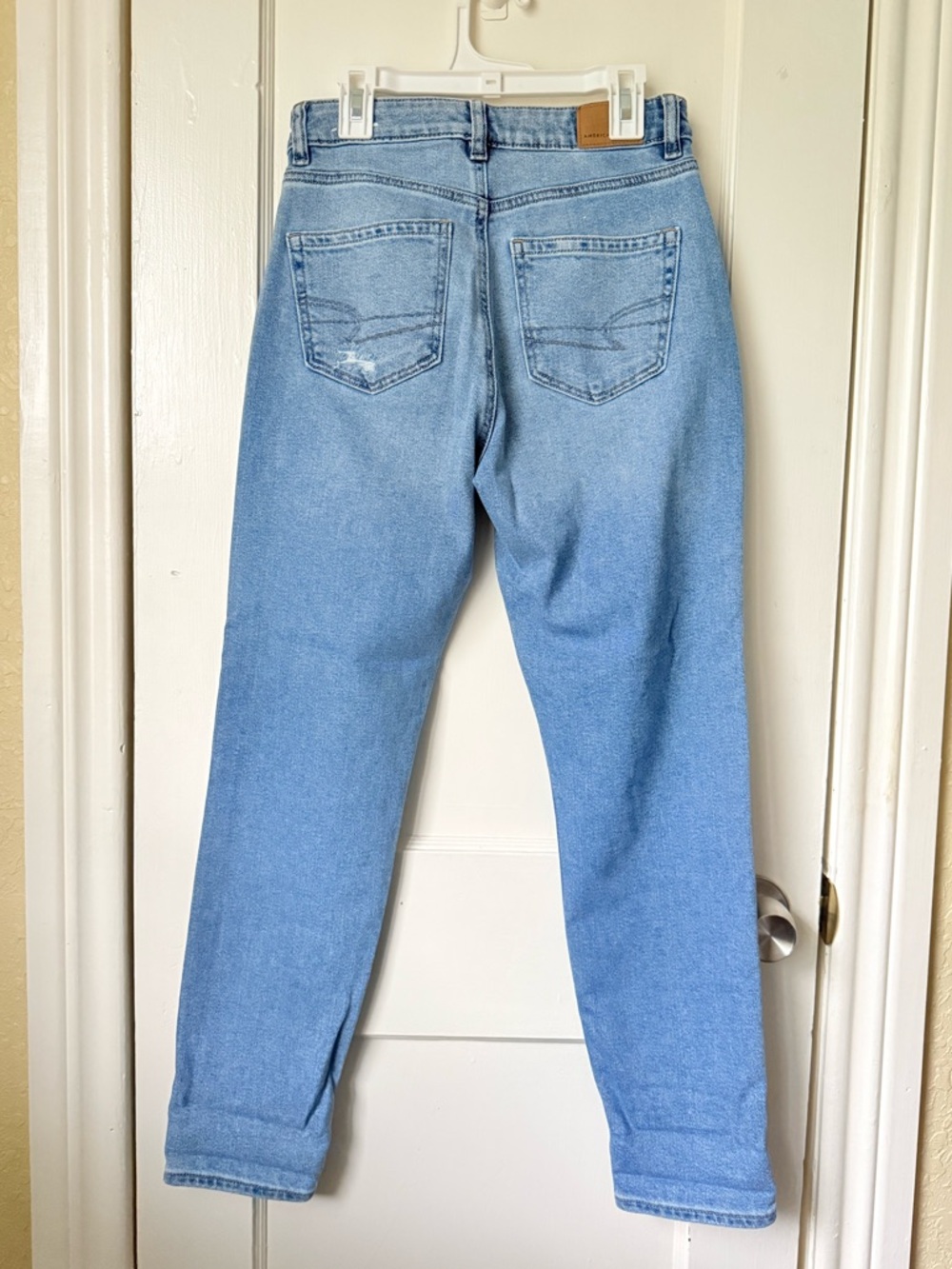American Eagle mom jeans - Picture 2 of 6